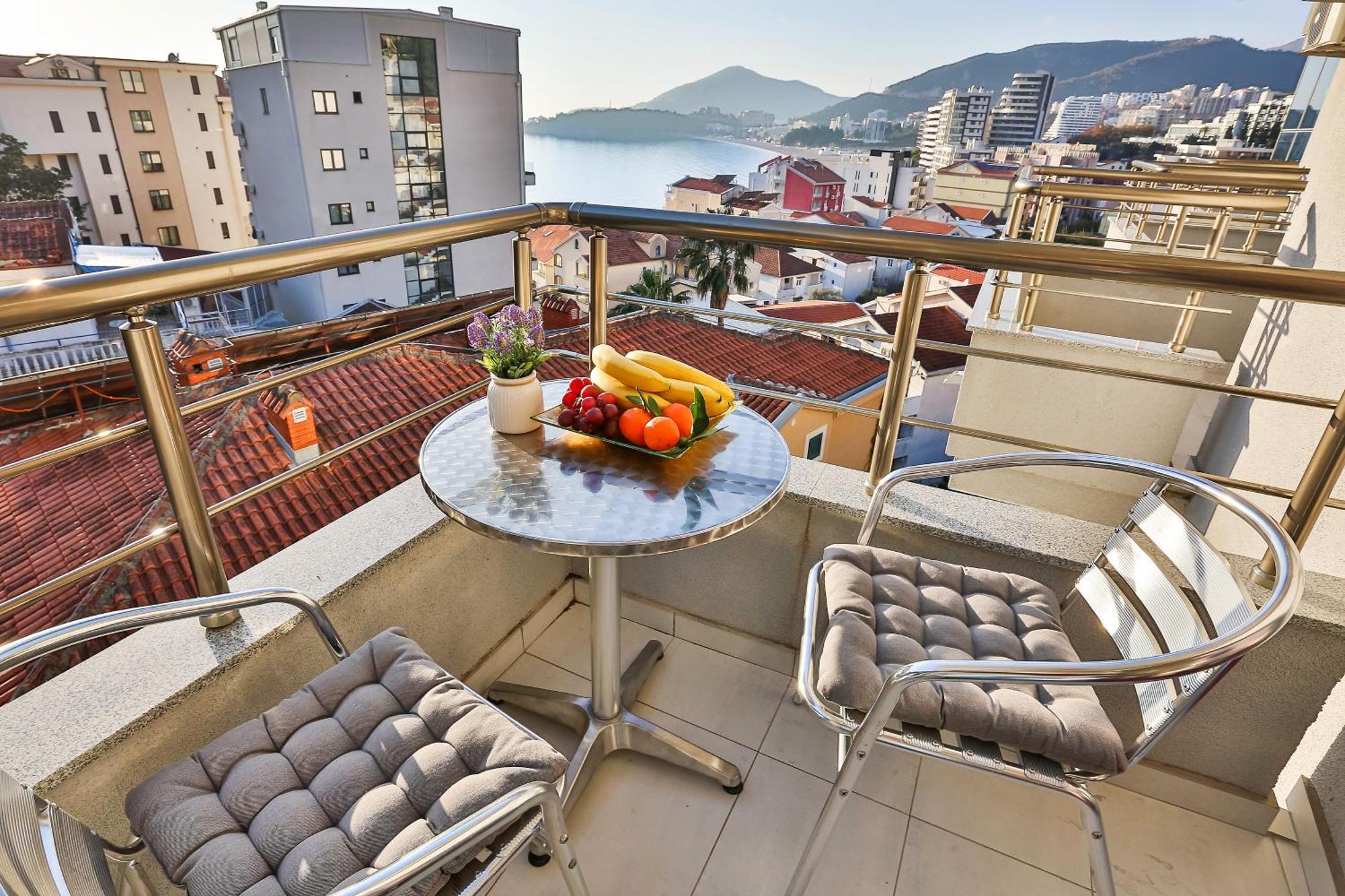Hotel La Mer Budva Exterior photo